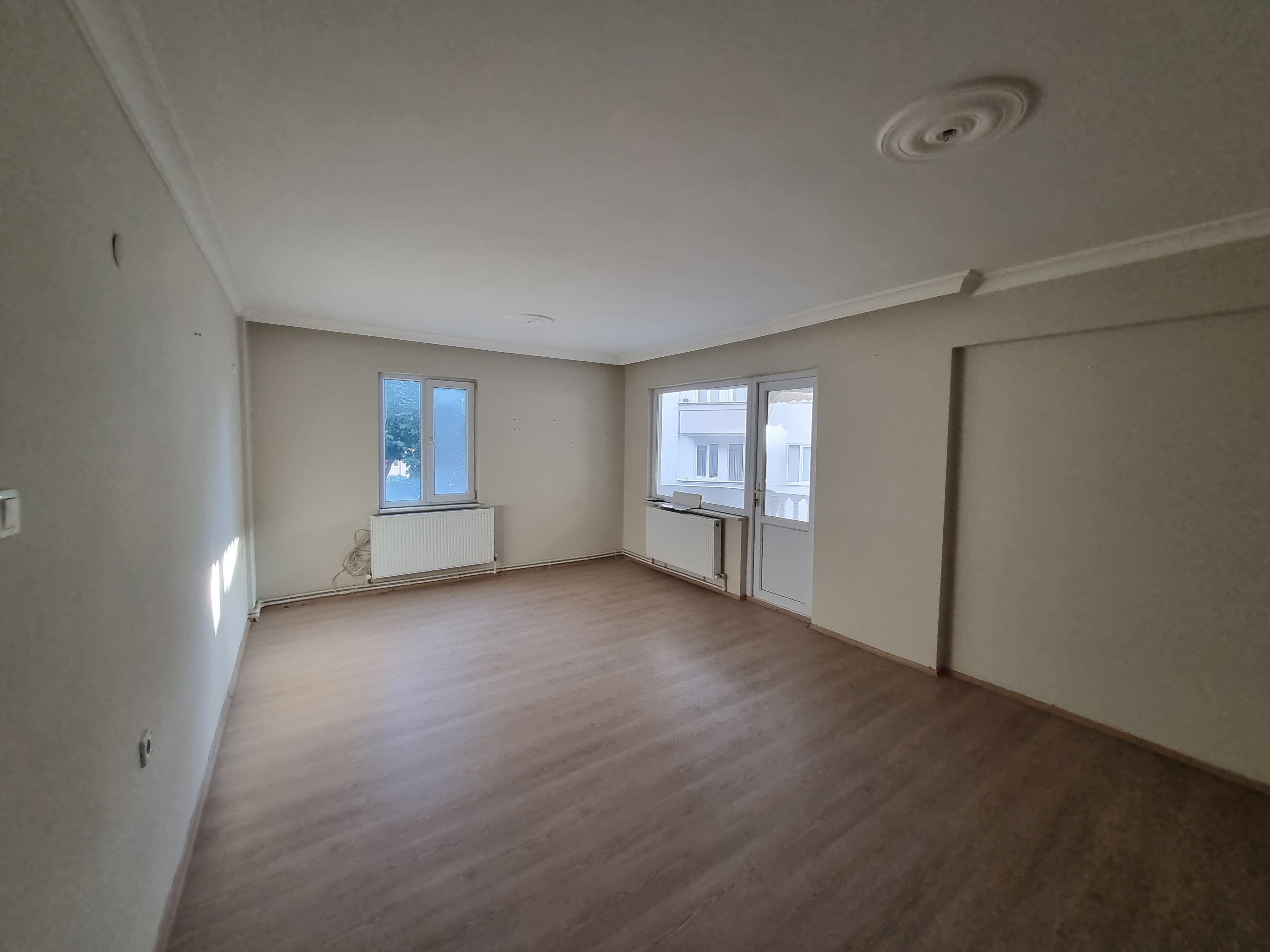 MANASTIRDA 3+1 KİRALIK DAİRE